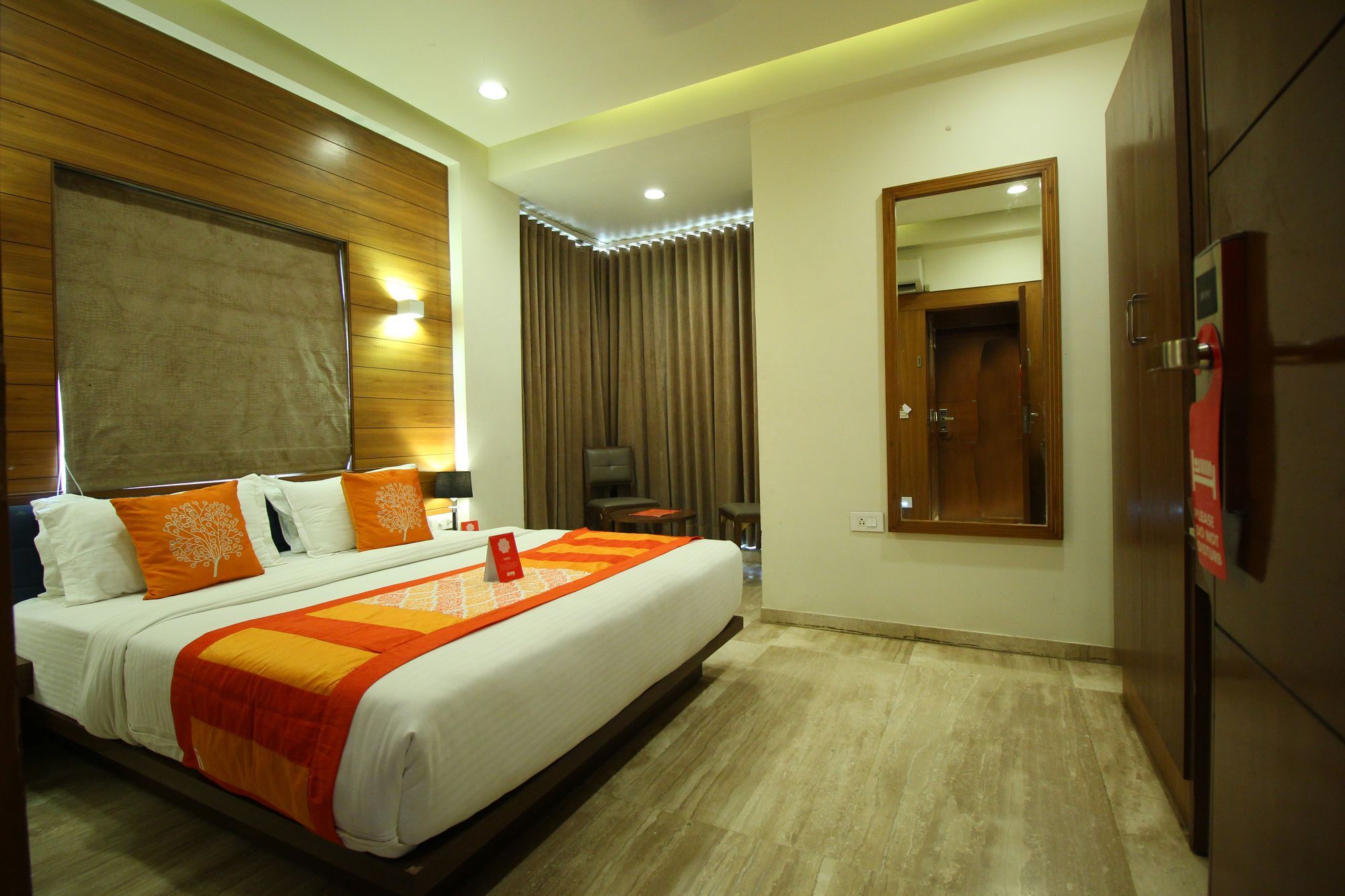 Oyo 8992 Hotel Kyra Amhedabad Dış mekan fotoğraf